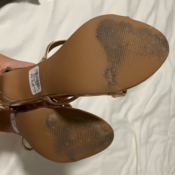 Rose gold wing heels - Picture 4 of 4